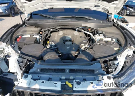 2022 Maserati Levante Gt из США, поврежденный, VIN ZN661XUAXNX394784